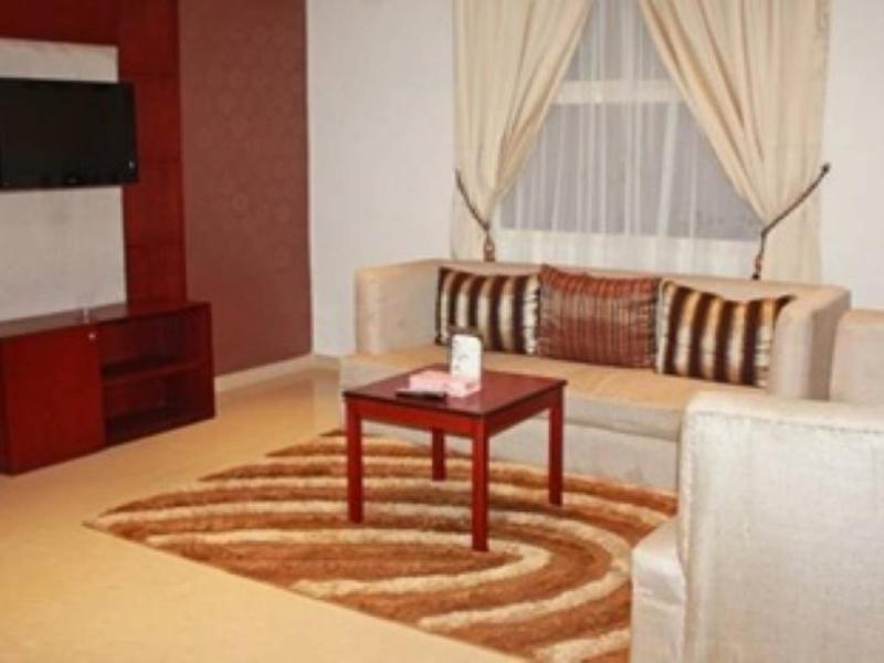อัลมูฮัยดบ์ สุไลมันยา อัสการี ฮอสปิตัล Aparthotel ริยาดห์ ภายนอก รูปภาพ