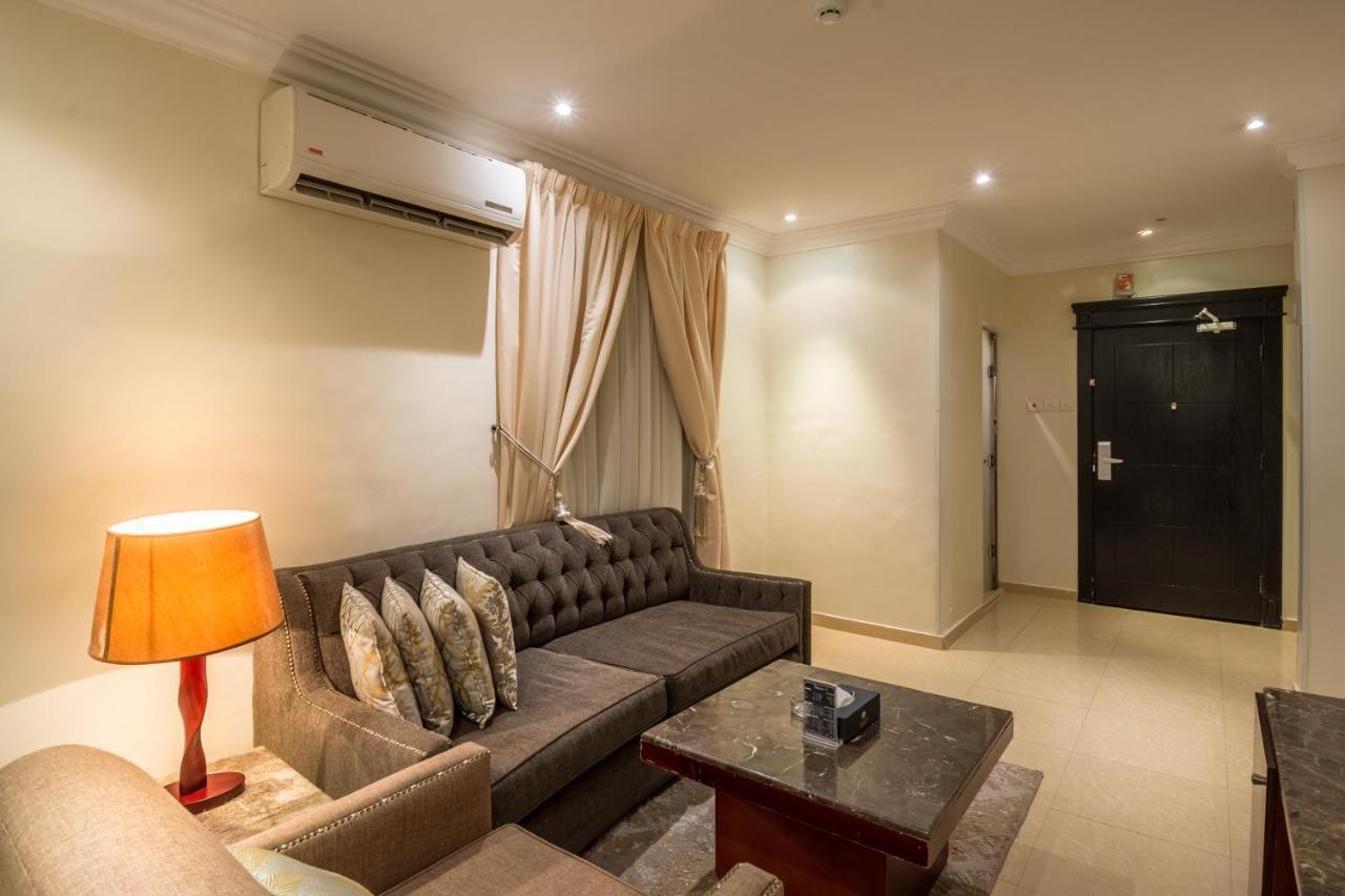อัลมูฮัยดบ์ สุไลมันยา อัสการี ฮอสปิตัล Aparthotel ริยาดห์ ภายนอก รูปภาพ