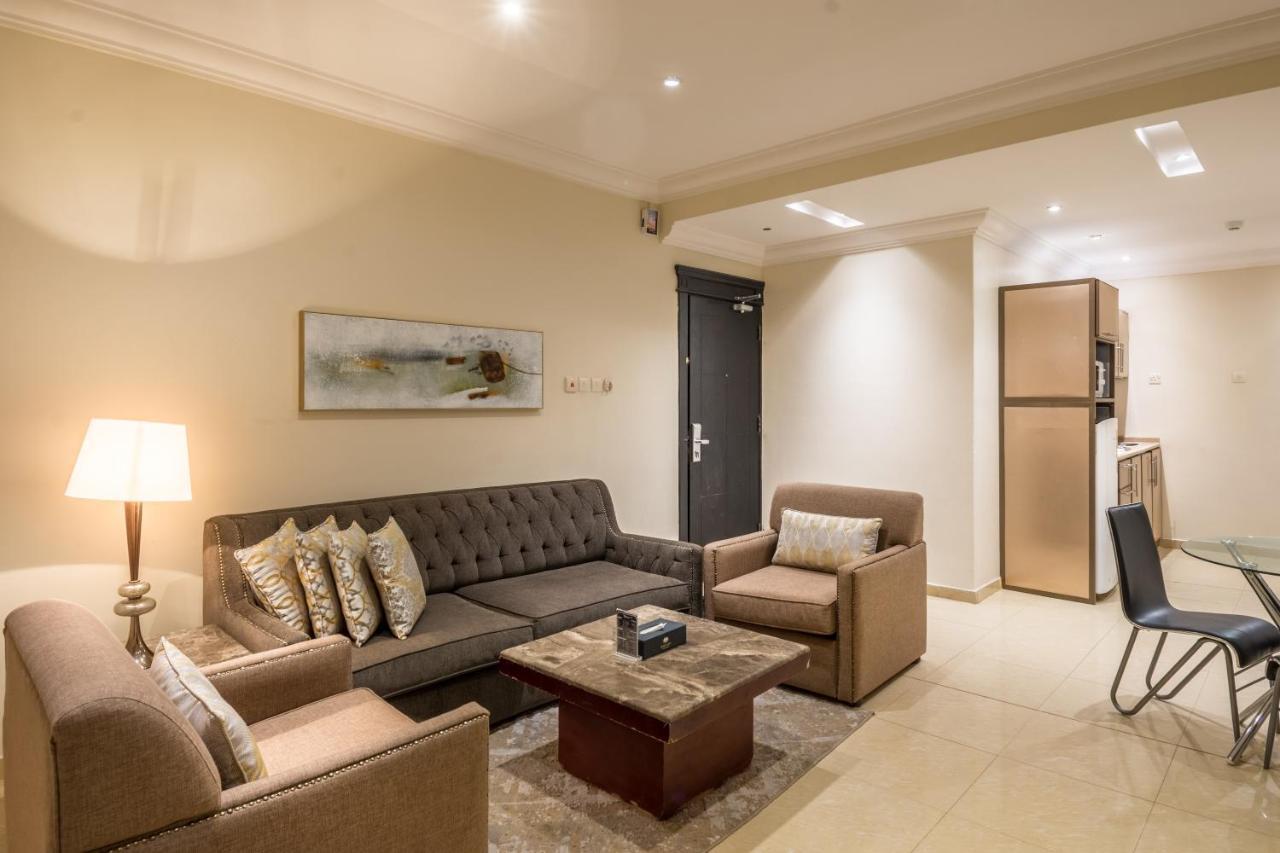 อัลมูฮัยดบ์ สุไลมันยา อัสการี ฮอสปิตัล Aparthotel ริยาดห์ ภายนอก รูปภาพ